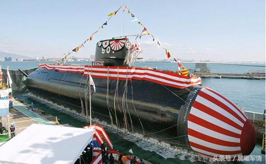 号称“世界上吨位最大的常规潜艇”的苍龙级潜艇