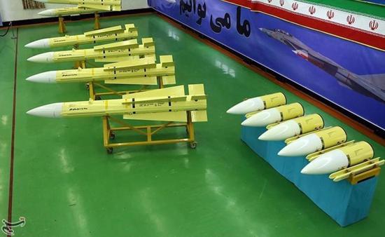 伊朗展示国产新型Fakour-90空空导弹。