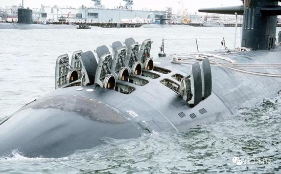 中国新型核潜艇增加垂发系统 已超越美军"洛杉矶"级