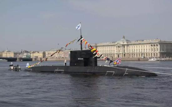 俄罗斯“拉达”级柴电潜艇