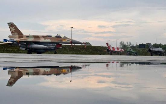 中国枭龙战机为何卖得不好?F35居然是罪魁祸