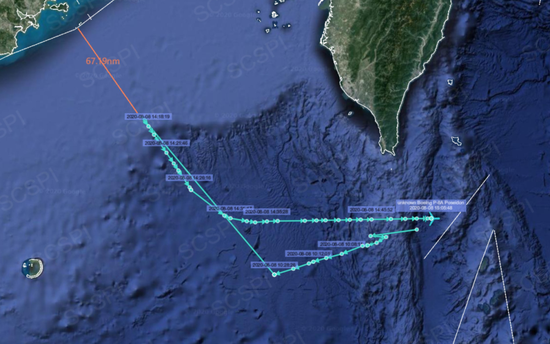美军在中国周边动作频频 航母军机同时现身东海南海