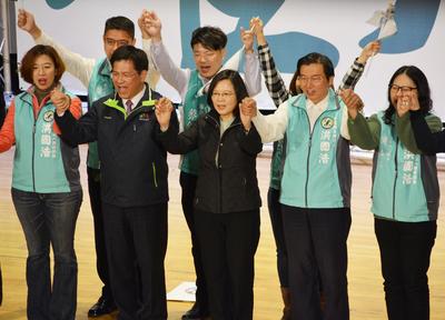 资料图:蔡英文南投辅选。来源:台湾“中央社”