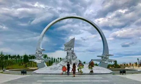 去年建成的赤瓜礁烈士纪念园是越南又一个爱国主义教育基地。
