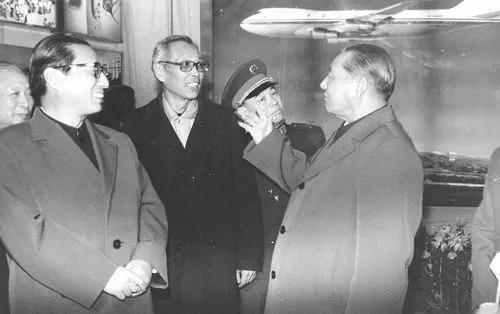 ܵ£Уͬʯ󣩡ϰѫңιչ