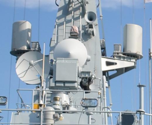 巴铁访上海军舰武器配置虽低 但电子战系统不