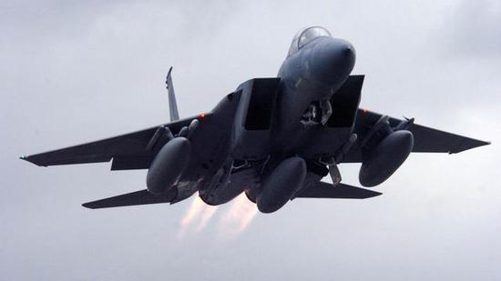 歼20战机上航母有可能吗 美国早就有试验中国