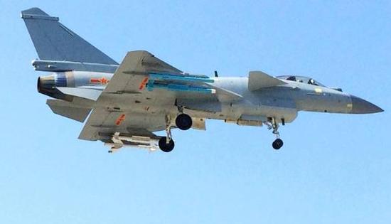 美军F35战机挂载能力有多强:远超歼10B直追歼