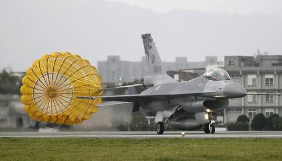 F16也装了