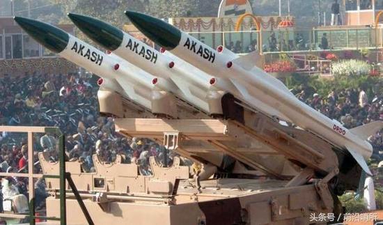 资料图:印度阿卡什防空导弹