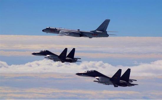 攻击与保护相结合组成中国的空中威慑力量