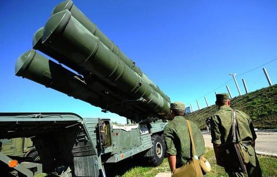 S-400“凯旋”防空导弹系统