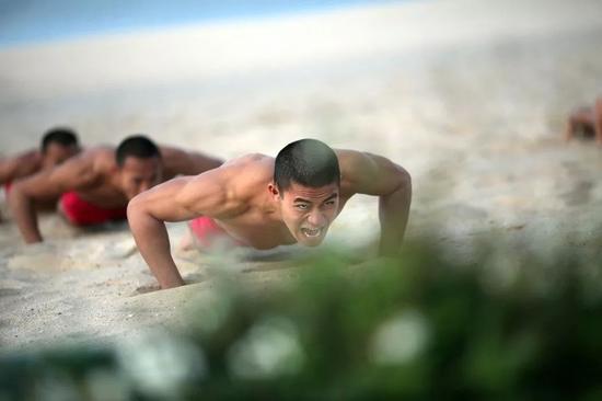 ̨�����񡰺����ܱ����ڡ��Ϻ���������ѵ����ͼƬ��������