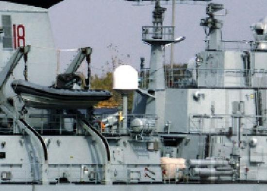 巴铁访上海军舰武器配置虽低 但电子战系统不