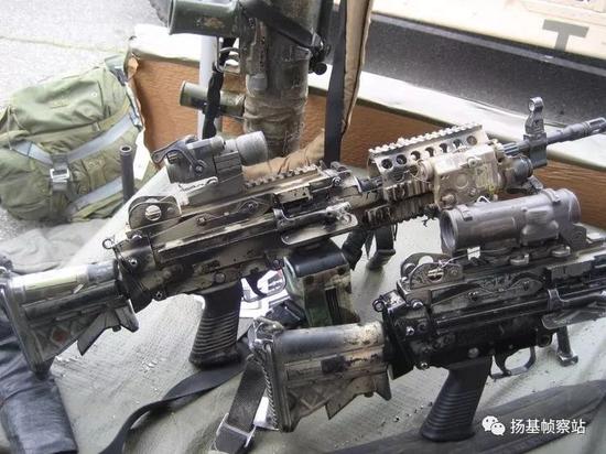弹匣供弹fn minimi伞兵型(上)与基于m249 spw的美军第75游骑兵团mk46