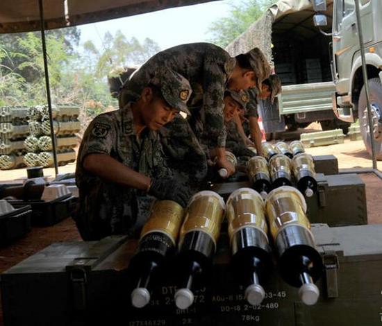 俄罗斯3年交付印度6万6千枚穿甲弹 战时至多用2天?|印度|穿甲弹|中国_新浪军事