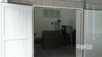 金球国际娱乐场送38元彩金 大批不明导弹来袭,爆炸火光照亮夜空,天亮之后原来虚惊一场