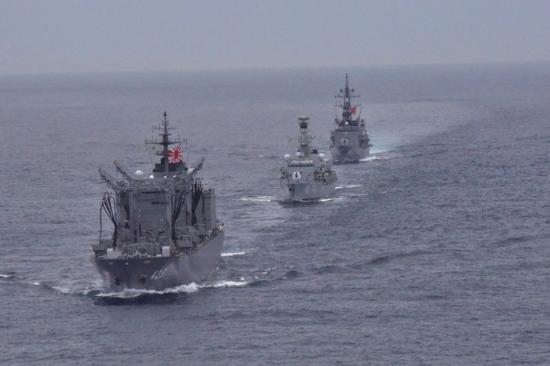 a0q4-fzvpatq9564946.jpg
