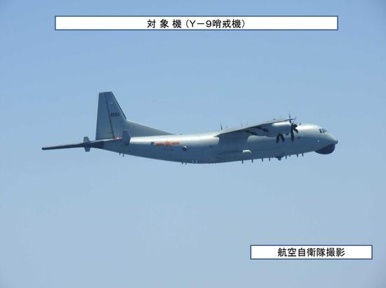 1563812676