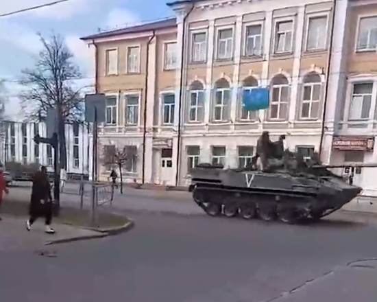 在白俄罗斯方面的BMD-4伞兵战车 图源：社交媒体