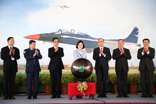 Baby与章子怡同框