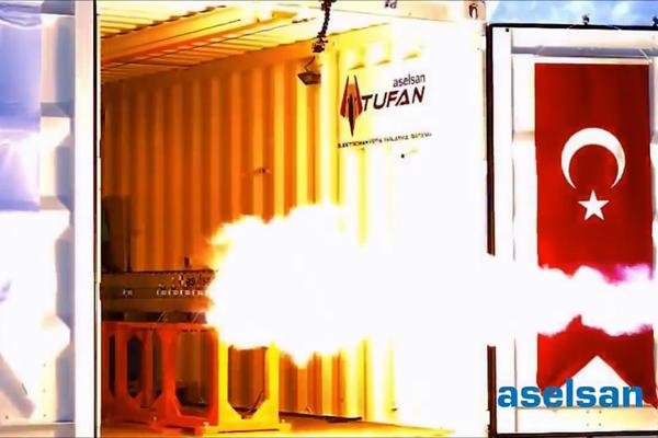 Baby与章子怡同框