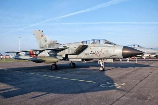 ����ͼ���¾�����硱ս����