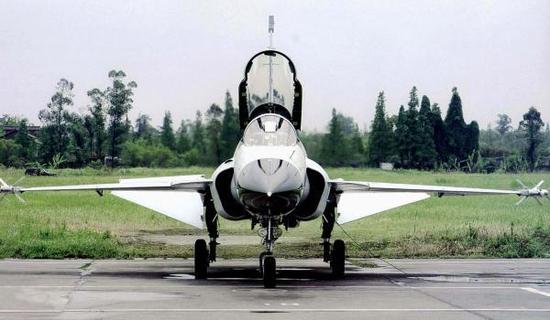 马来西亚购中国枭龙战机喜讯落空 马防长明确