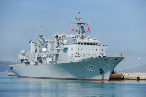 资料图:中国海军微山湖舰