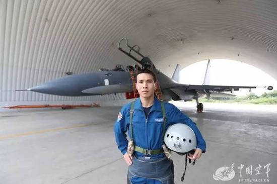 �վ�˫�����Ʒ���Ա��Ȩ��