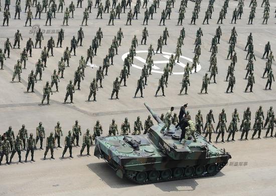 ӡ����ӱ�IIA4��ս̹�˲μ��ı�