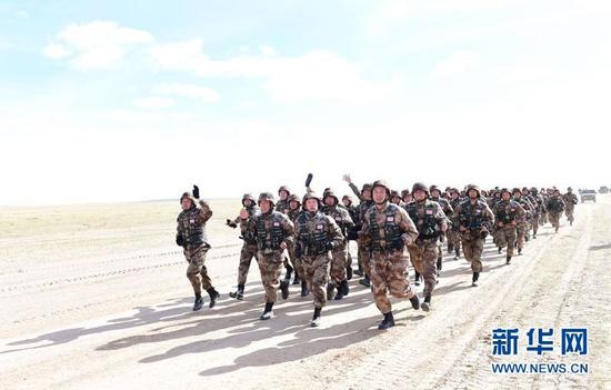 资料图:解放军演习