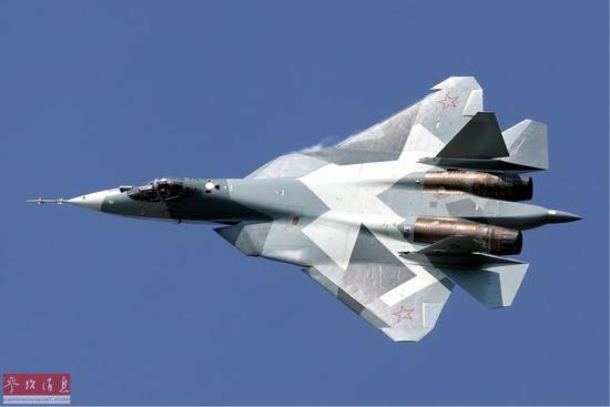 ����ͼ���Է��еĶ���˹T-50����ս����