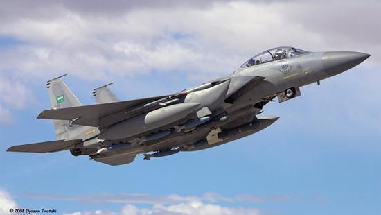 资料图：沙特空军F-15战机