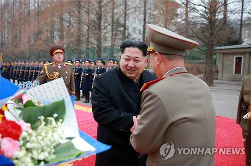 据朝中社10日报道，朝鲜国防委员会第一委员长金正恩访问人民武力部祝贺朝鲜第一次氢弹试验取得成功。