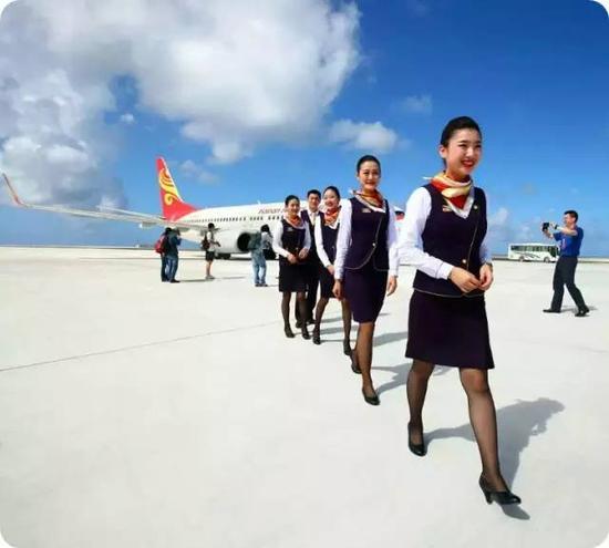 空姐登上永暑礁