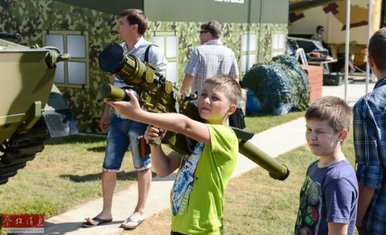 ����ͼ������˹С�����Կ���ʽ��Я���յ�����