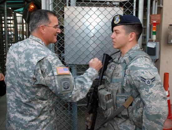 פ������˾��˹���������Ӳ���ɽ�վ����� 