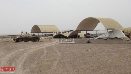 资料图:胡塞武装夺取空军基地。