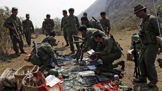 资料图:位于中缅边境的武装人员