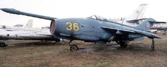 雅克-36