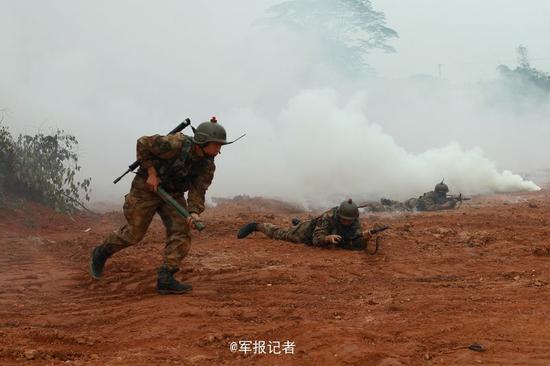 资料图:解放军演习