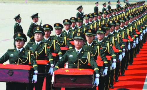 中韩双方2014年和2015年已成功交接共505具在韩中国人民志愿军烈士遗骸