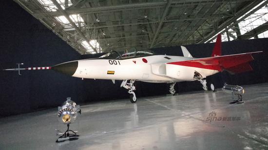 2016年1月28日，日本三菱名古屋航空系统公司正式公开了其最新研发的五代验证机“心神”ATD-X真容。同时该机也将编号改为X-2。现场三菱工作人员也证实了未来F-3战机将是在X-2的基础上发展而来。