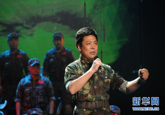 中央军委举行慰问驻京部队老干部迎新春文艺演出。郭迎建摄。图片来源:新华网