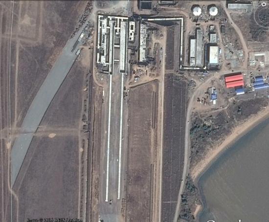 网上流传的“中国第三个航母蒸汽弹射器”卫星照