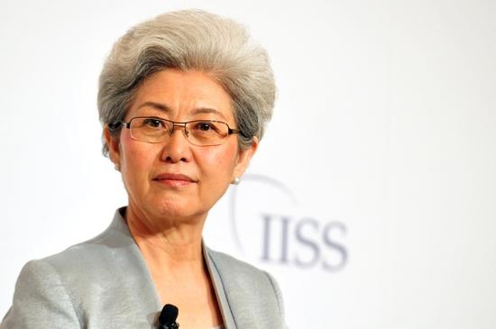 傅莹说,中方从不认为自己应该控制哪个国家,自己也不希望被别的国家控制。在朝核问题上,美国一方面要求中国与其合作,另一方面又与盟友商议部署“萨德”反导系统,这让中国人感到既困惑又愤怒。