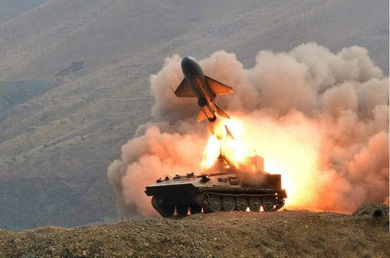 资料图:朝军演习