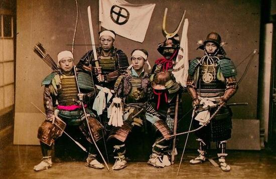 武士精神深深嵌入日本民族性格_手机新浪网