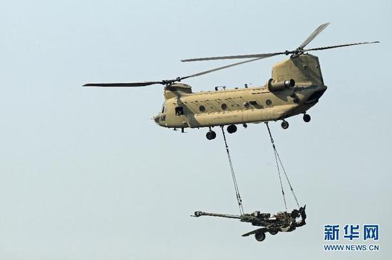 CH-47F����M777A1����